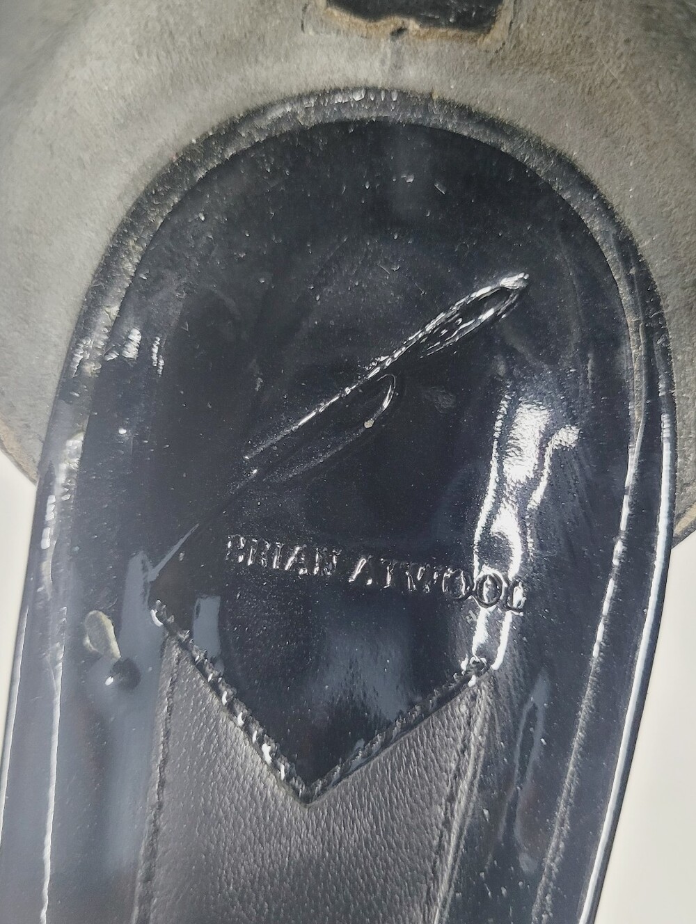 Brian Atwood Wedge Sandals Black Womens Size 7 Knotted Strap Classic Zipper Back - Picture 10 of 10